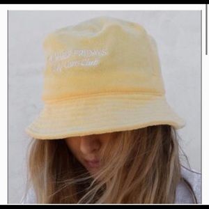 Summer Fridays bucket hat